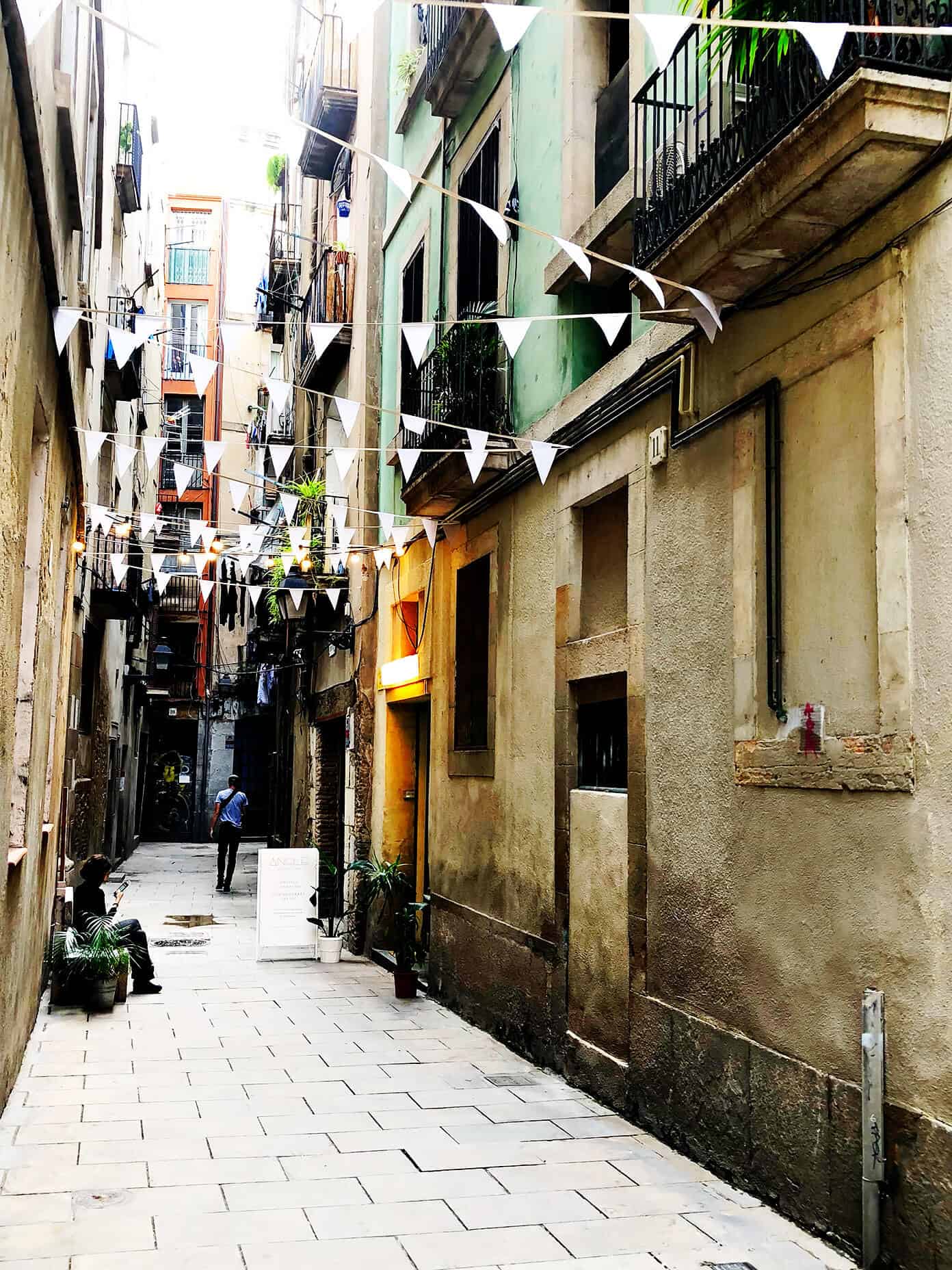 El Born | Barcelona, Spain | Gimme Some Oven #travel #spain #barcelona #traveltips El Born | Barcelona, Spain | Gimme Some Oven