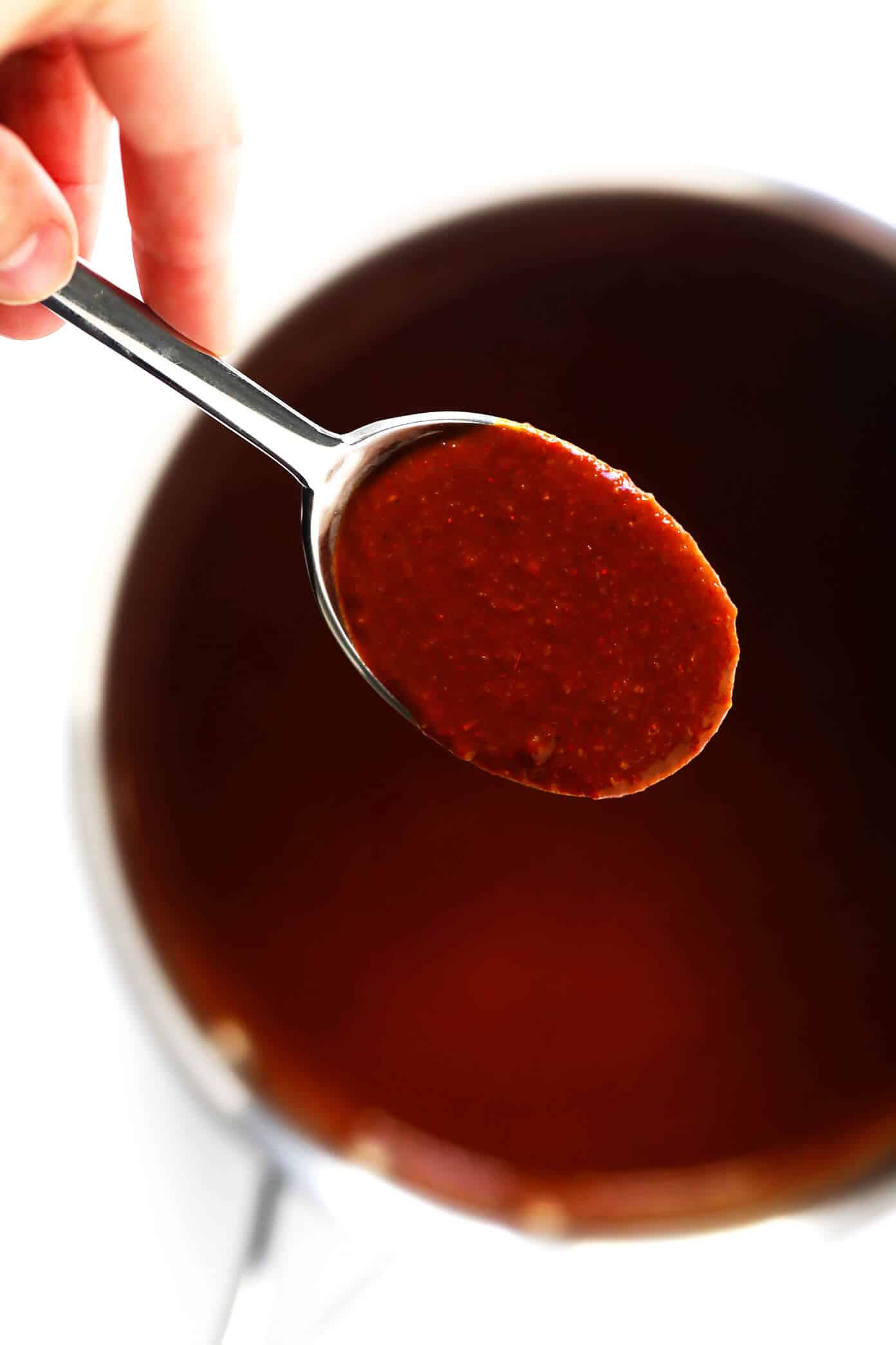 This 20-Minute Mole Sauce celebrates all of the delicious, savory and slightly sweet flavors of traditional Mexican mole. But thanks to a few simple shortcuts, it's made in just a fraction of the time. Perfect for making enchiladas, tacos, nachos, chicken, veggies, roasted poblano peppers...or a thousand other possibilities. Tips included too for how to make this recipe gluten-free. | Gimme Some Oven #mexican #mole #sauce #vegan #vegetarian #dinner #glutenfree #healthy How To Make Mole Sauce
