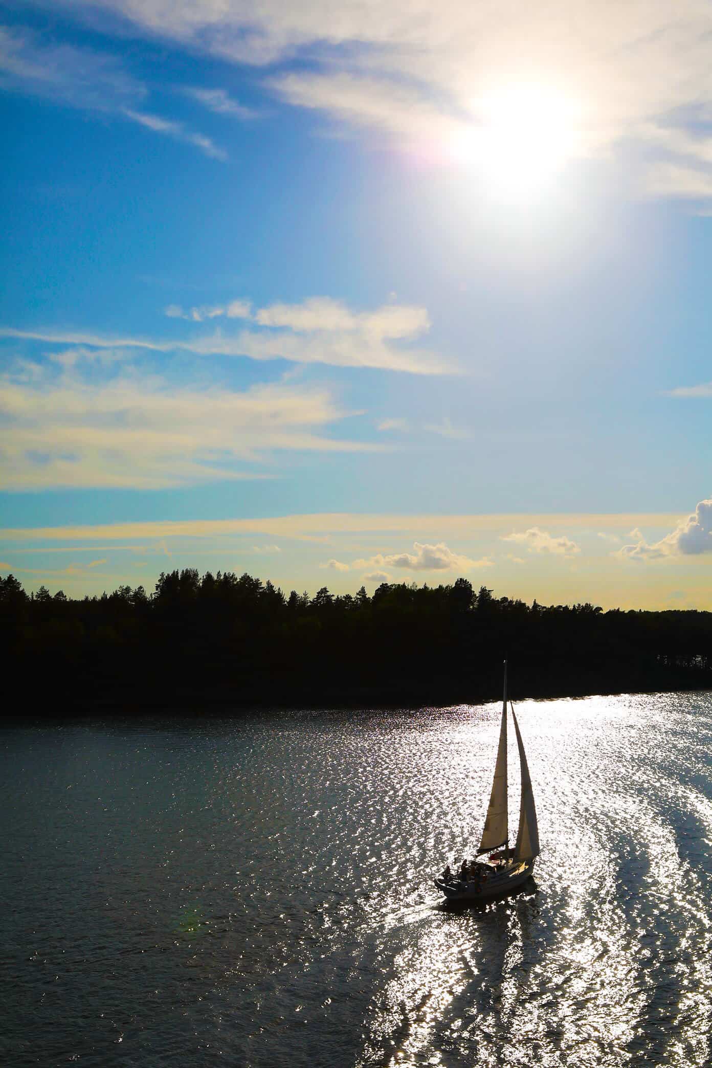 What to expect on a Viking Ocean Cruise! Lots of details about everything from the ship and staterooms, to the excursions, to the food, to our best tips and more. Plus, a recap of our visit to Stockholm, Tallin, St Petersburg, Helsinki and Berlin. | Gimme Some Oven #viking #cruise #travel #traveltips #sweden #estonia #russia #finland Sailing with Viking Ocean Cruises