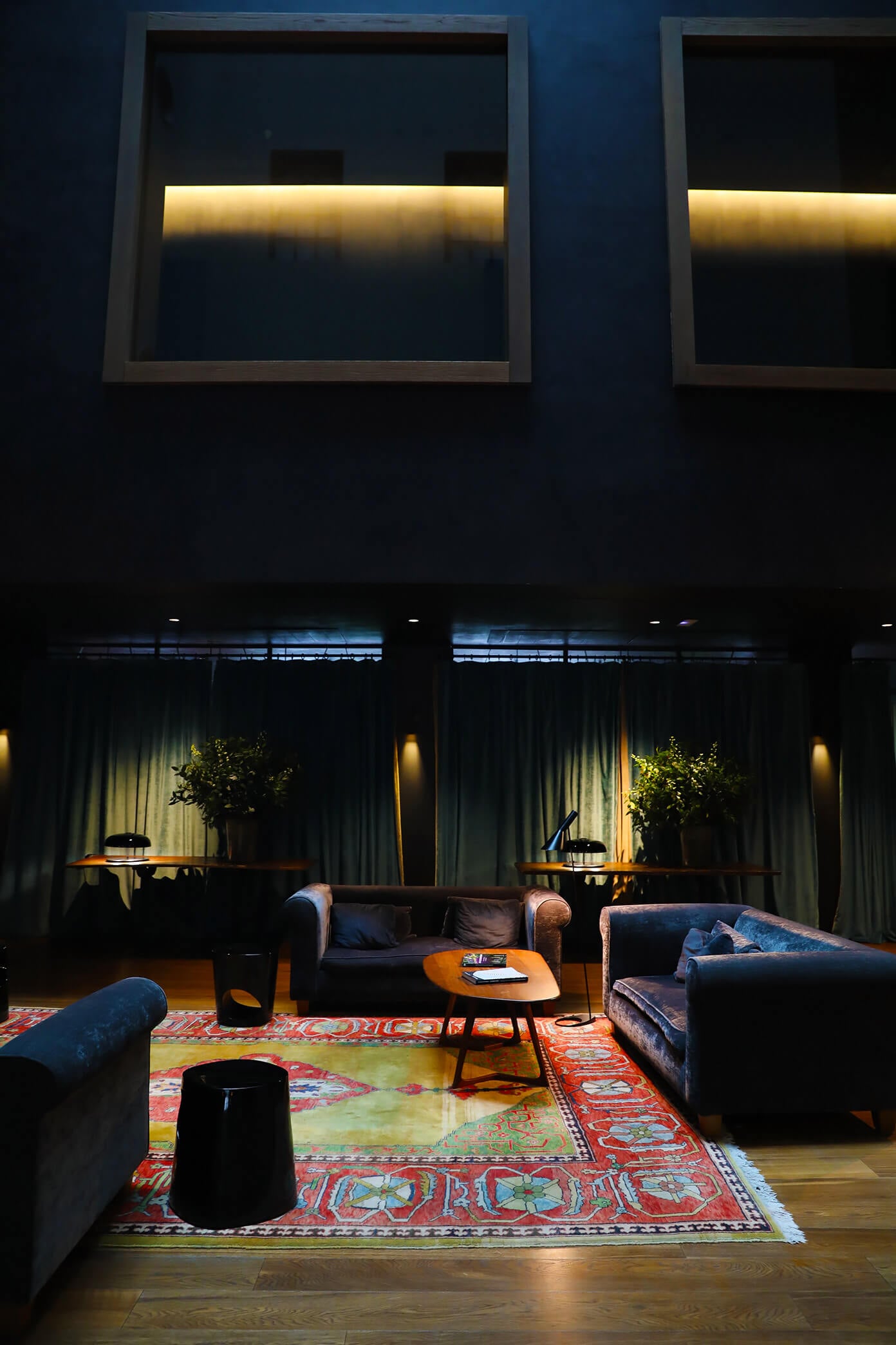 A local food blogger's tips for where to eat, stay and visit in Barcelona, Spain! Detailed restaurant recommendations included for breakfast, lunch, dinner and drinks. Plus travel tips on how to navigate the city like a local. | gimmesomeoven.com Alma Hotel Barcelona Spain