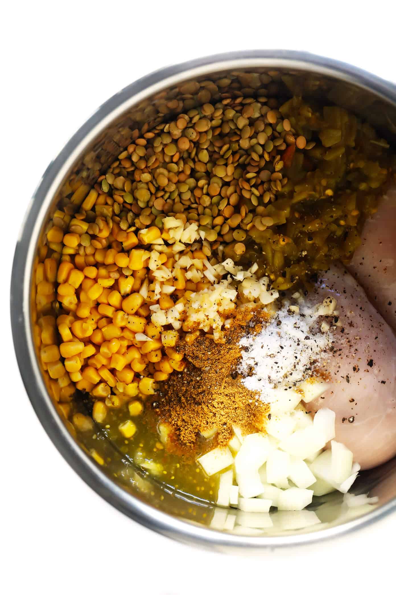 This Mexican Chicken Lentil Soup recipe is made with the most delicious zesty flavors, it's a great meal prep or freezer meal, and it's easy to make in either the Instant Pot, Crock-Pot or on the stovetop. | gimmesomeoven.com #chicken #lentil #soup #mexican #chili #glutenfree #mealprep #freezermeals #dinner #healthy Mexican Chicken Lentil Soup in the Instant Pot