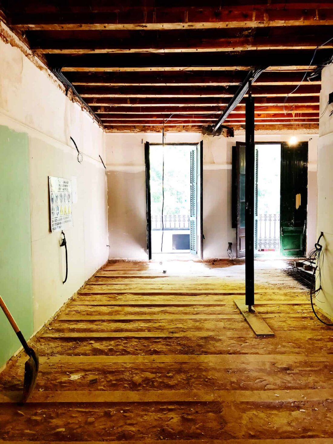 Day In The Life In Barcelona | Gimme Some Oven House hunting in Barcelona