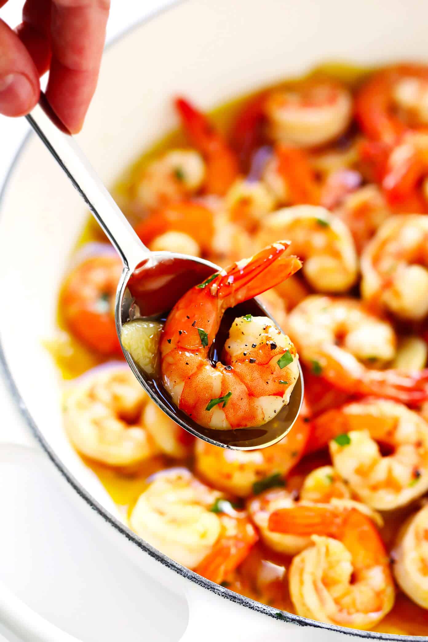 Learn how to make authentic gambas al ajillo (Spanish garlic shrimp) with this easy recipe! It comes together in just 10 minutes, and can be served as an appetizer or tapas recipe, or as a main dish. | gimmesomeoven.com #shrimp #spanish #spain #tapas #glutenfree #barcelona Garlic Shrimp Scampi Recipe