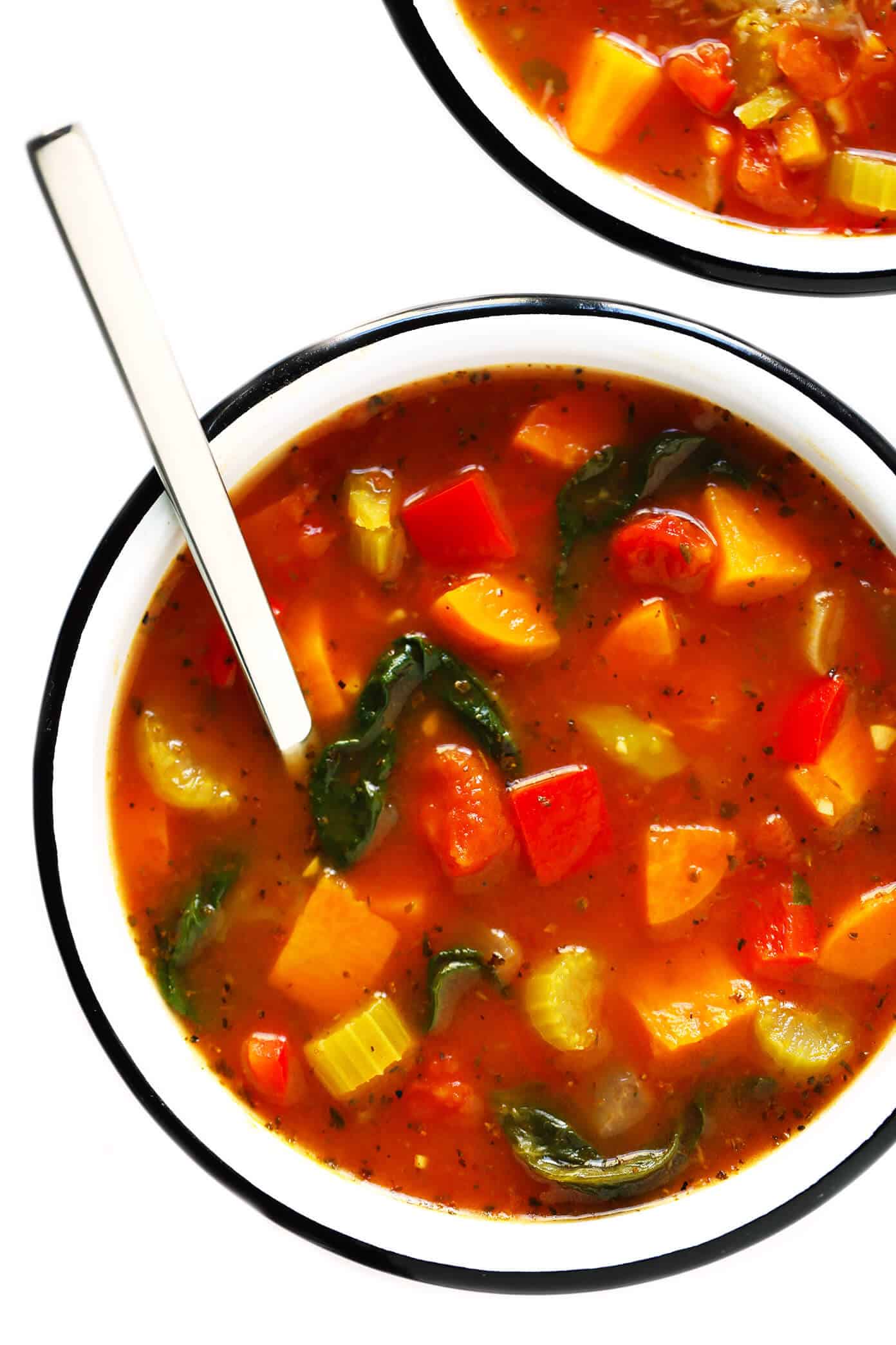 This delicious vegetable soup recipe is made with an Italian tomato-herb broth and your choice of veggies. It's easy to make in the Instant Pot, Crockpot or on the stovetop...and so healthy and and delicious! | gimmesomeoven.com #vegetable #soup #healthy #vegan #glutenfree #italian #mealprep #freezermeal Healthy Vegetable Soup