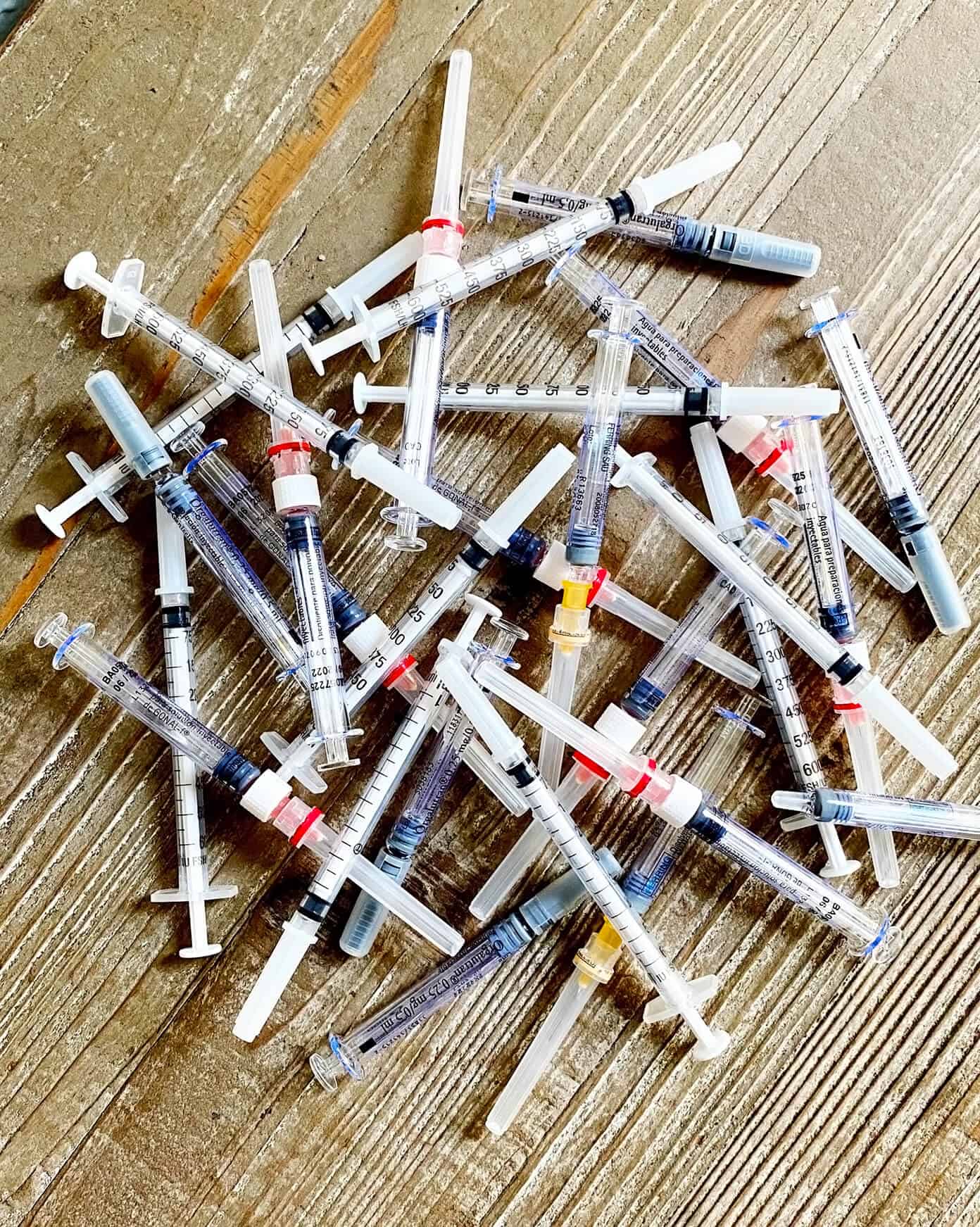 Our Barcelona Bebé | Gimme Some Oven #pregnancy #infertilityjourney #ivf #spain Pile of IVF syringes