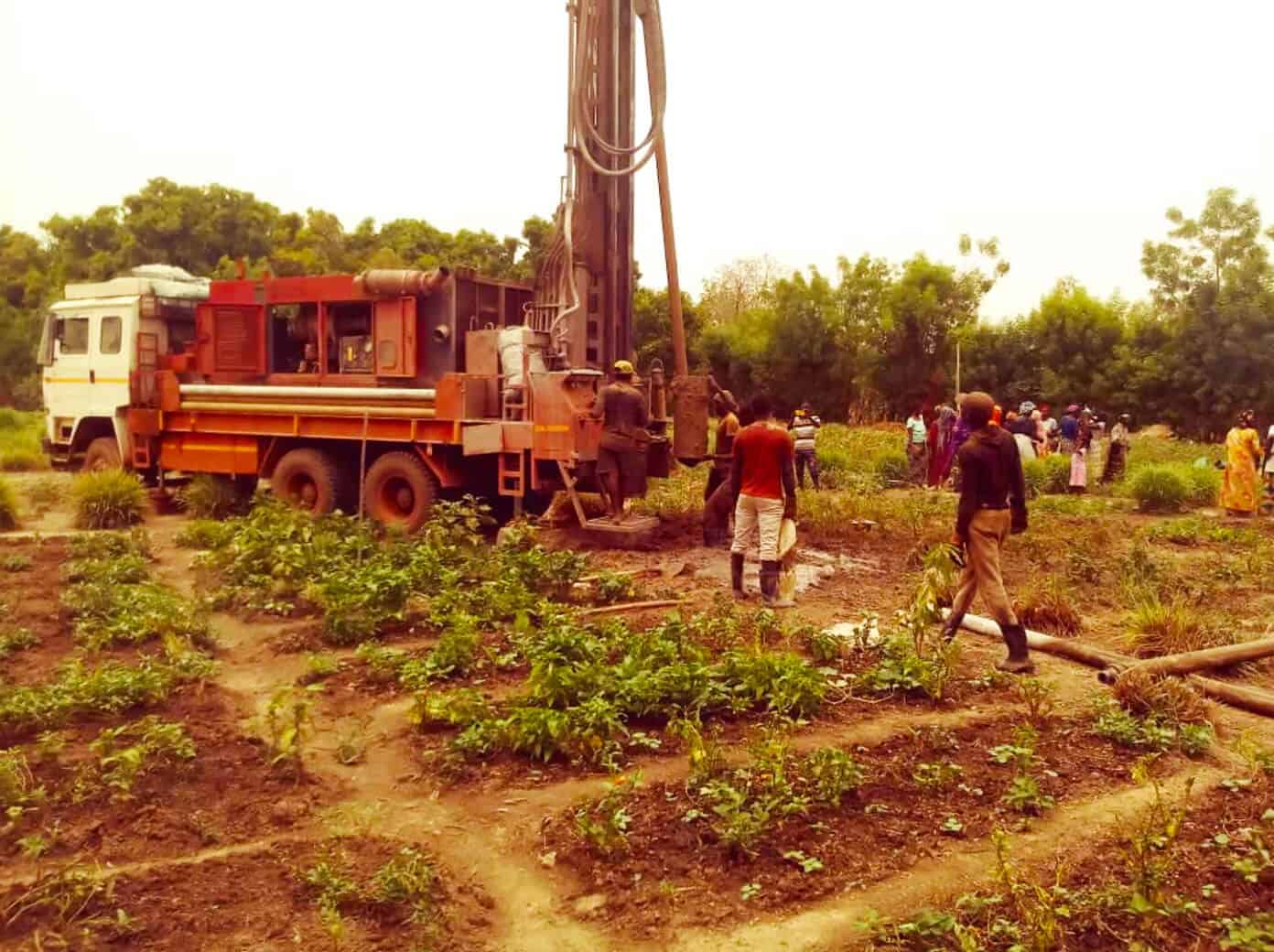 A very special project to build a new community garden with The Wash Project | Gimme Some Oven Drilling a new fresh water well in Mali