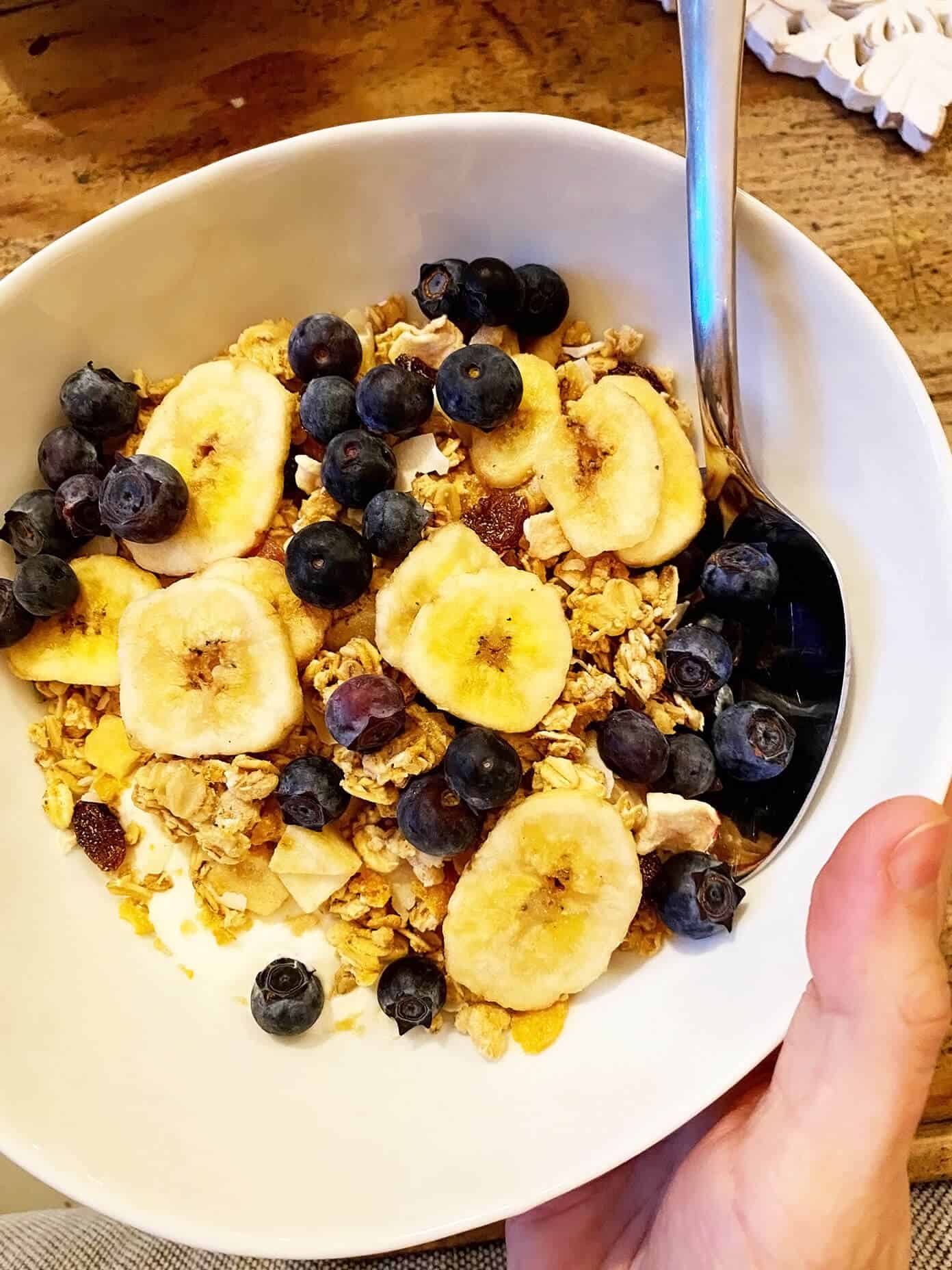 Day In The Life | Gimme Some Oven Granola Parfait