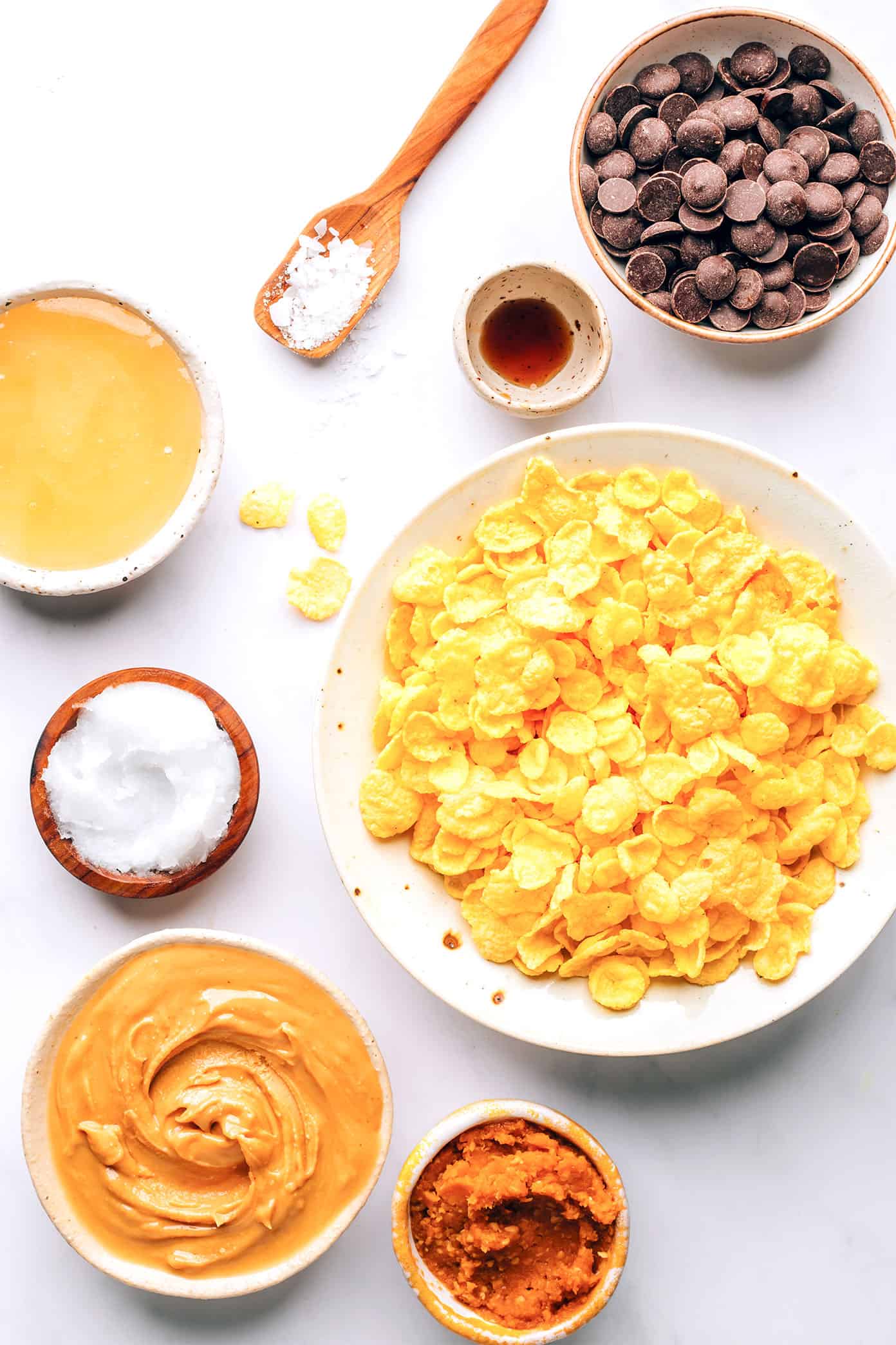 These no-bake miso chocolate peanut butter cornflake bars are easy to make (just 15 minutes of prep), irresistibly salty and sweet, and SO delicious! The perfect dessert for easy entertaining. Gluten-free and vegan options available. | gimmesomeoven.com Miso Chocolate Peanut Butter Cornflake Bars Ingredients