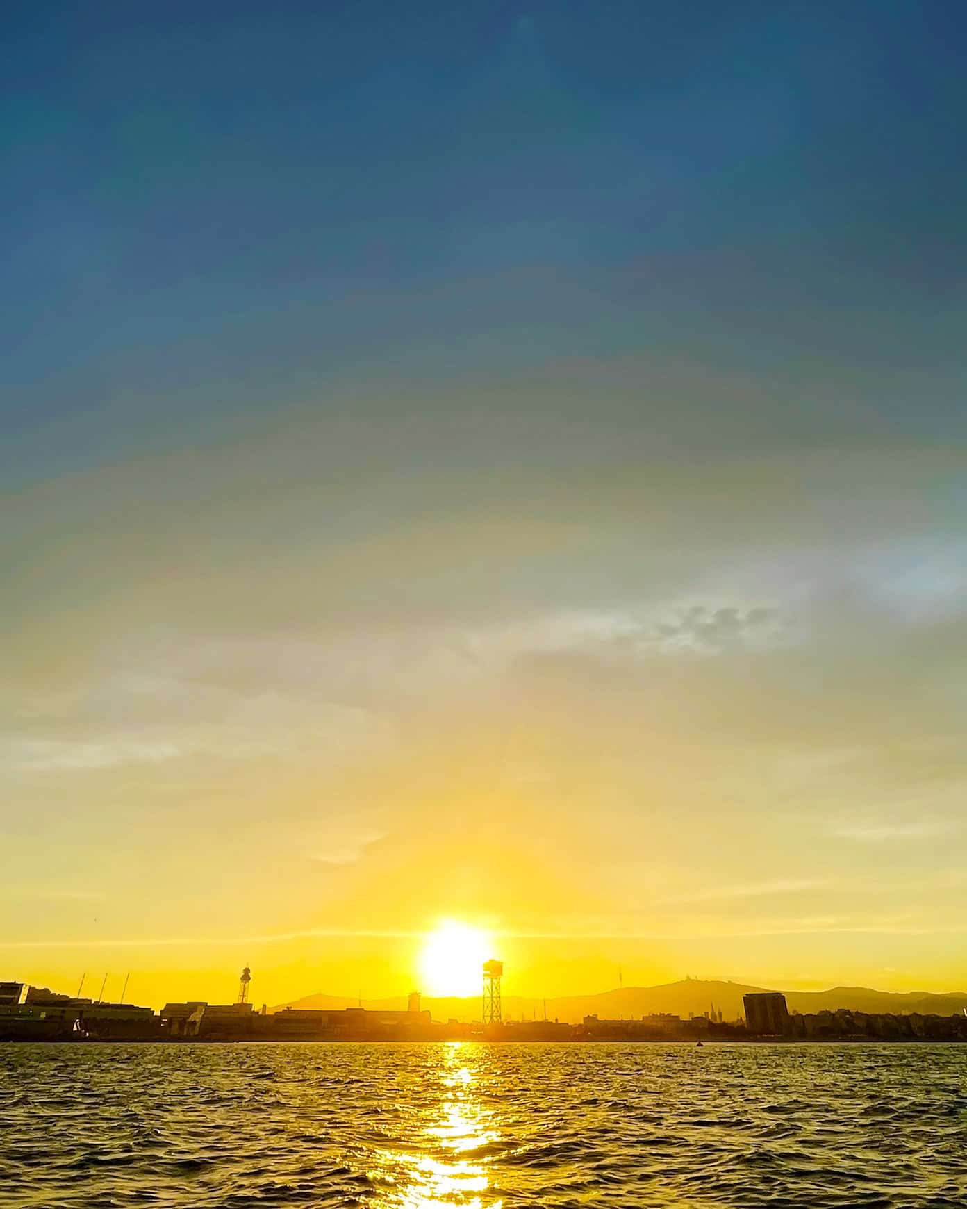 Currently | gimmesomeoven.com Barcelona sunset