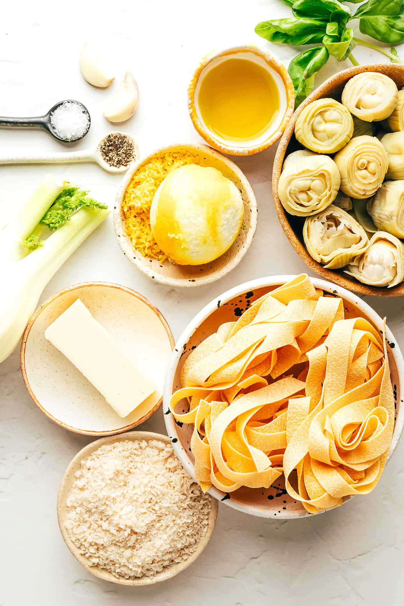 This lemon brown butter pasta is tossed with roasted artichokes and fennel and sprinkled with the most delicious garlic toasted breadcrumbs. Serve it up with parmesan and fresh basil for a simple vegetarian dinner, or add in an extra protein (shrimp, chicken, sausage, etc) if you'd like! | gimmesomeoven.com Lemon Brown Butter Pasta Ingredients