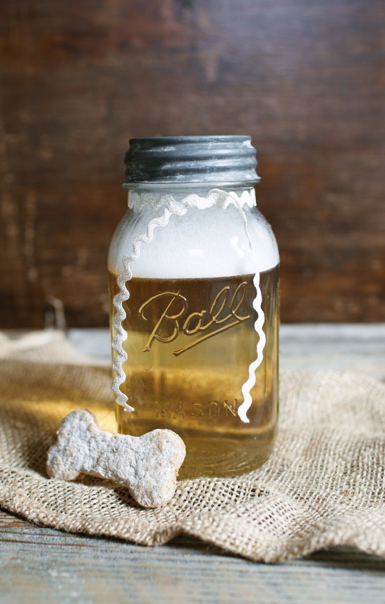 DIY Natural Dog Shampoo | www.gimmesomestyleblog.com